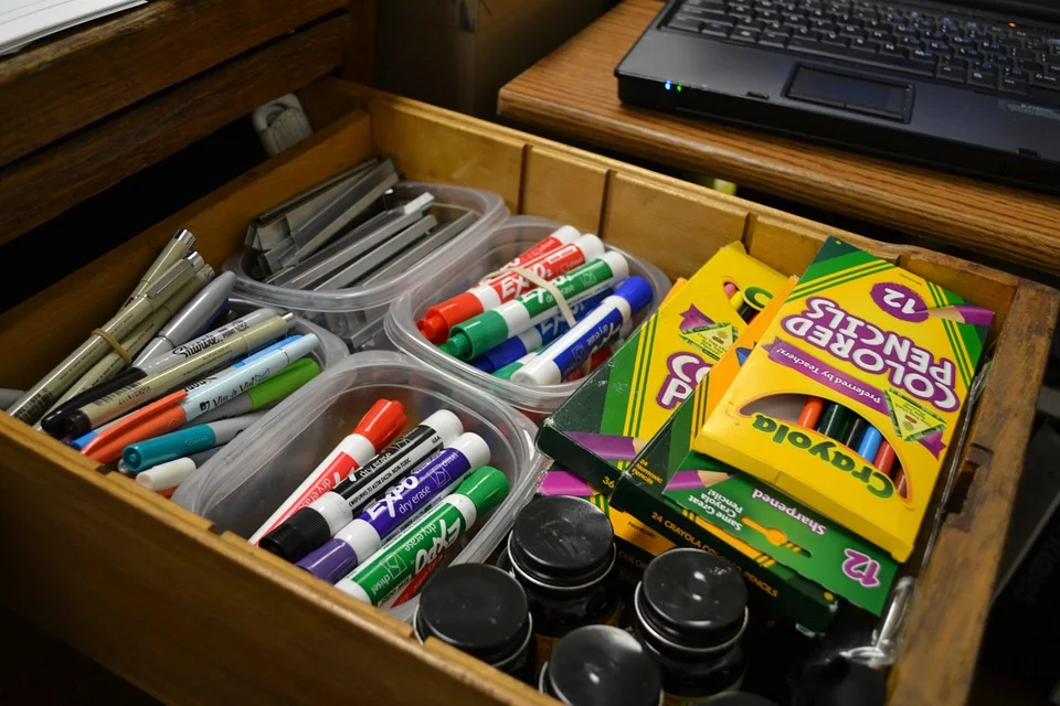 Table drawer organiser.