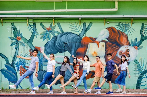 EdUHK international students posing together for a photo.